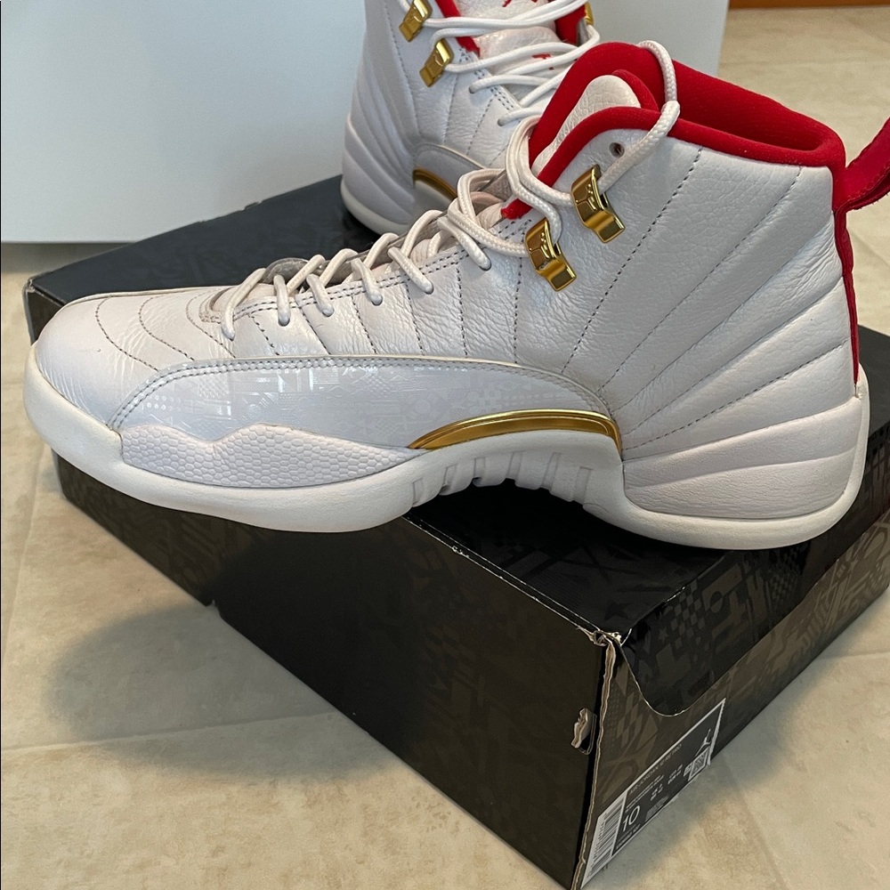 Nike Air Jordan 12 Retro men’s size 10 - Picture 7 of 16